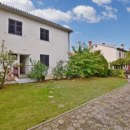 Velimir Apartment Porec