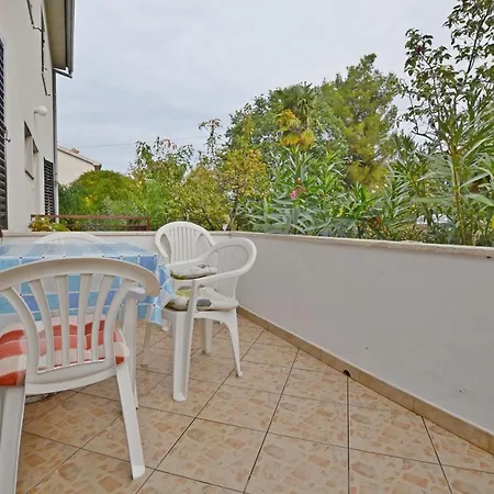 Apartament Velimir *