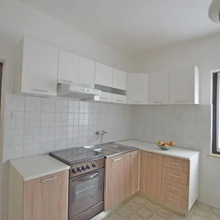 Apartament Velimir *